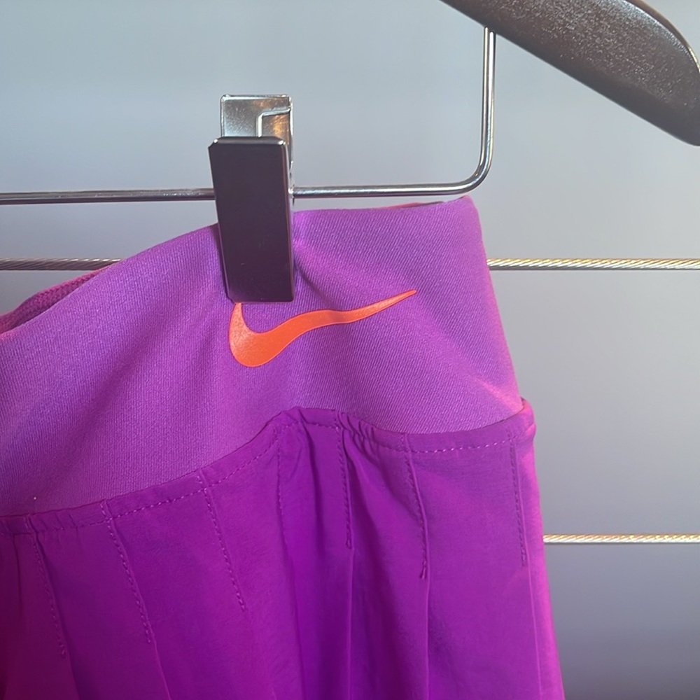Nike golf or tennis skirt - Picture 2 of 3